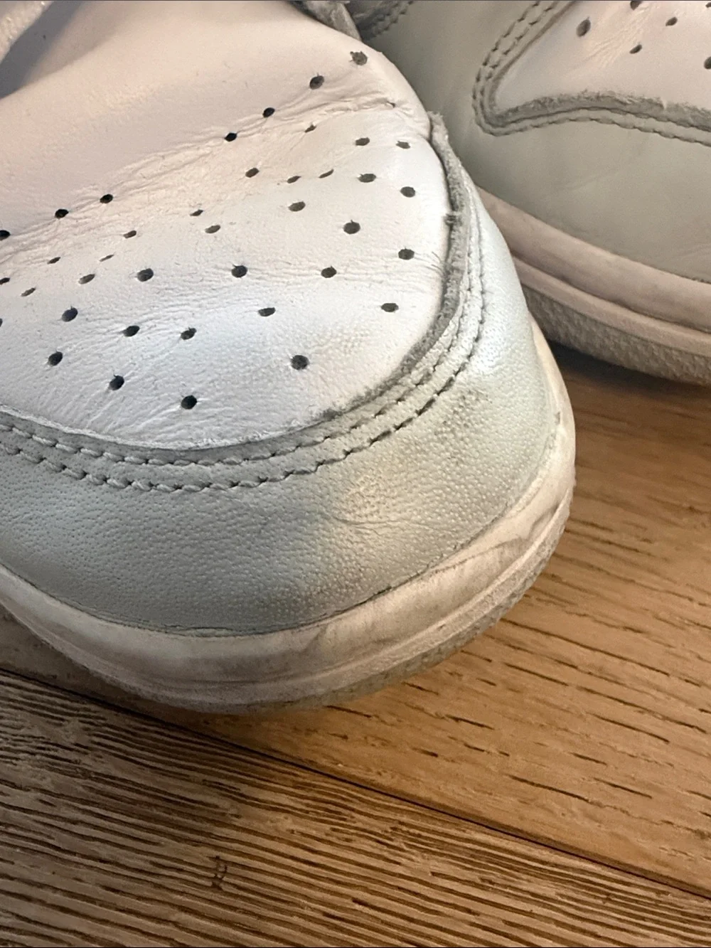 Nike gray and white size US 6 lightly used.